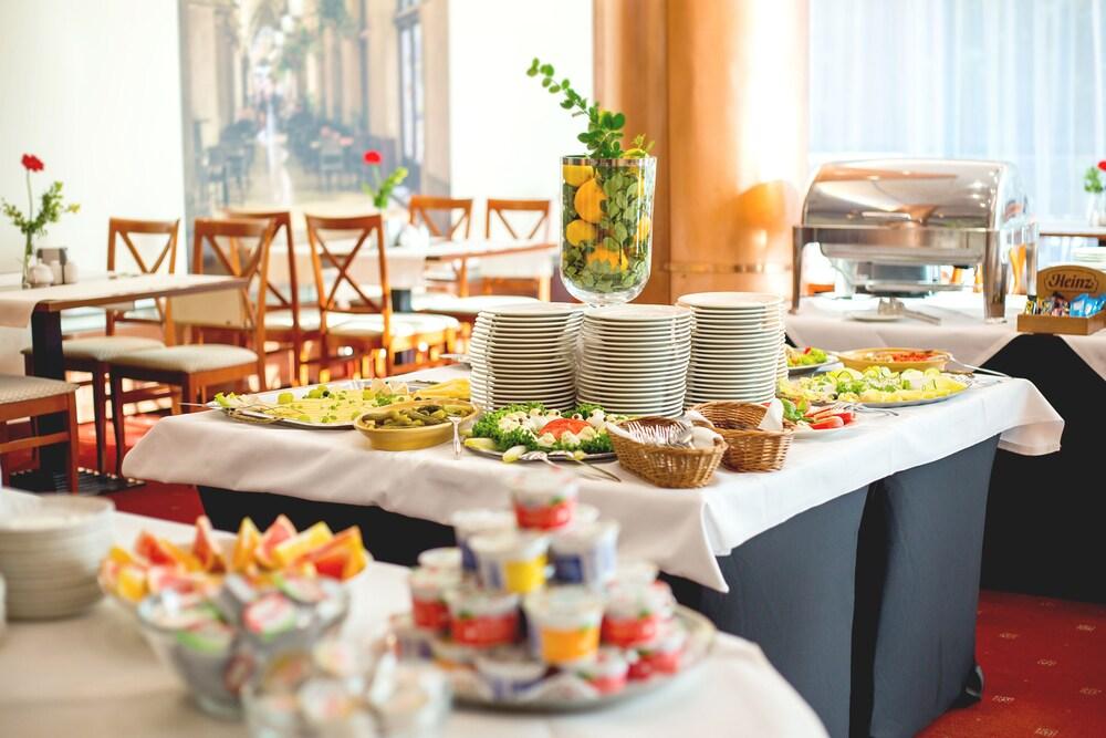 Hotel Orient Красков Екстериор снимка