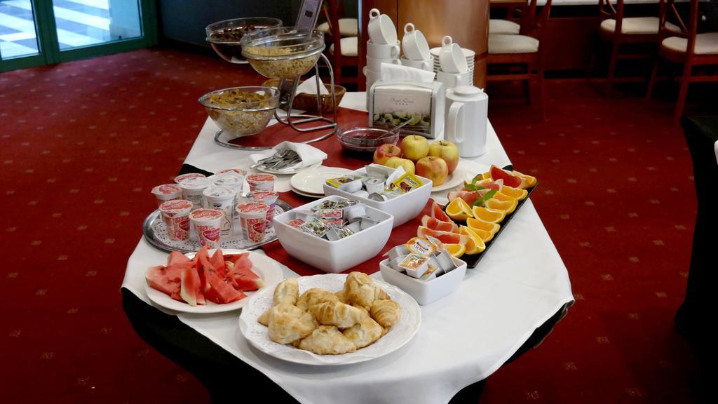 Hotel Orient Красков Екстериор снимка