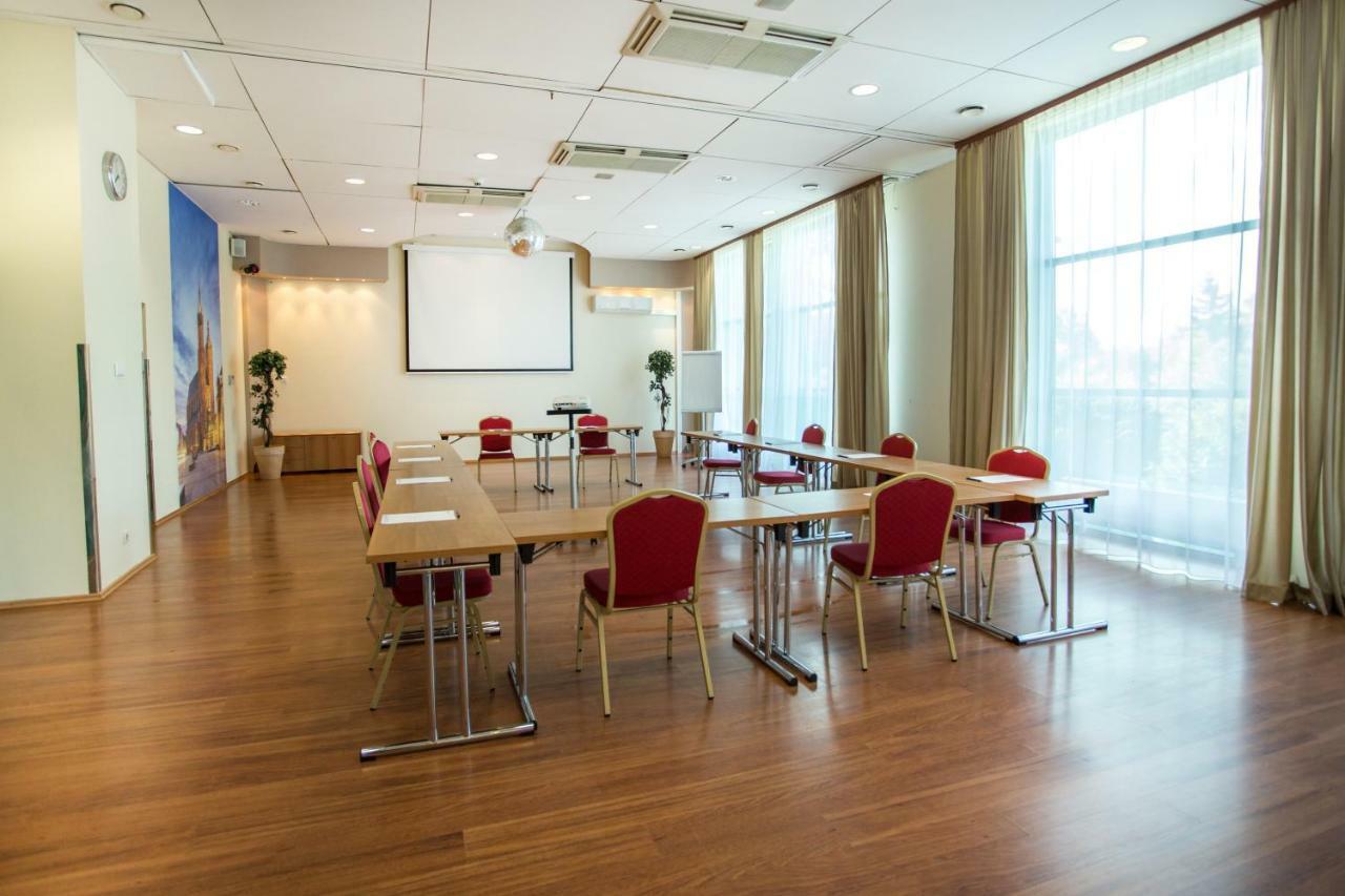 Hotel Orient Красков Екстериор снимка